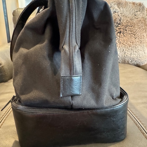 BÉIS The Weekender bag in Black - Picture 13 of 15